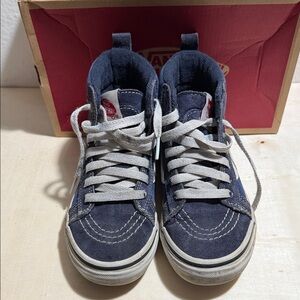 Vans Sk8-Hi MTE Navy and White High-Tops